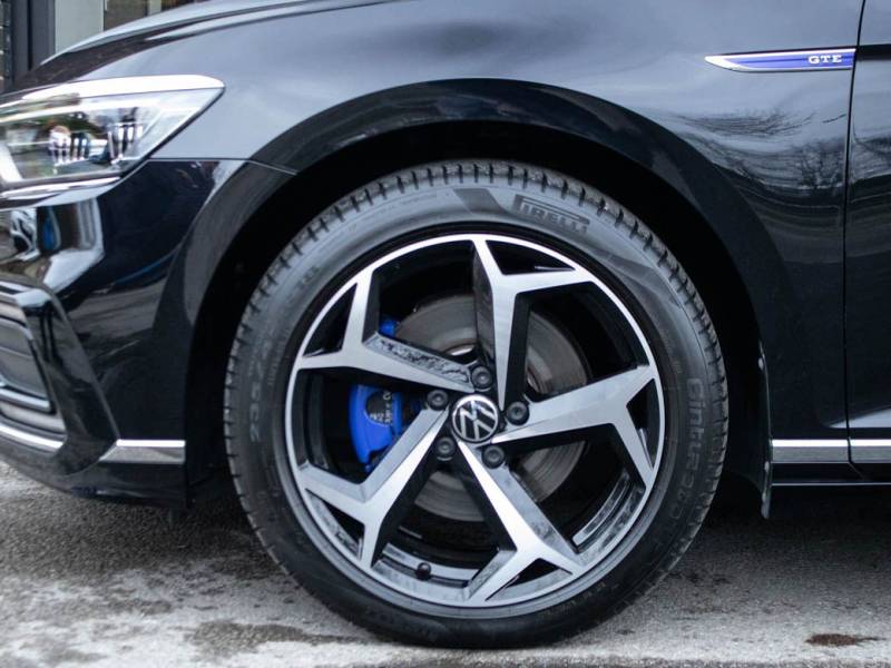 Volkswagen Passat   Registered:2021(71)