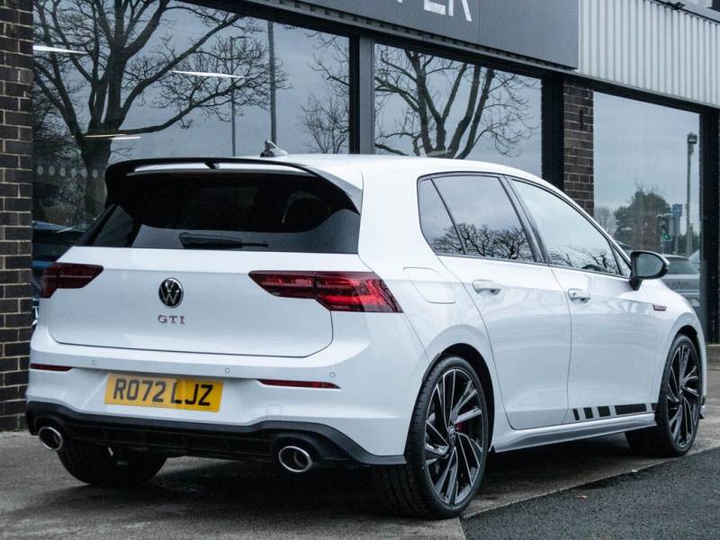 Volkswagen Golf   Registered:2023(72)