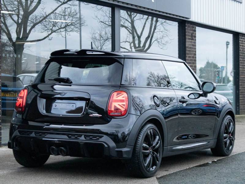 MINI Hatchback   Registered:2022(71)