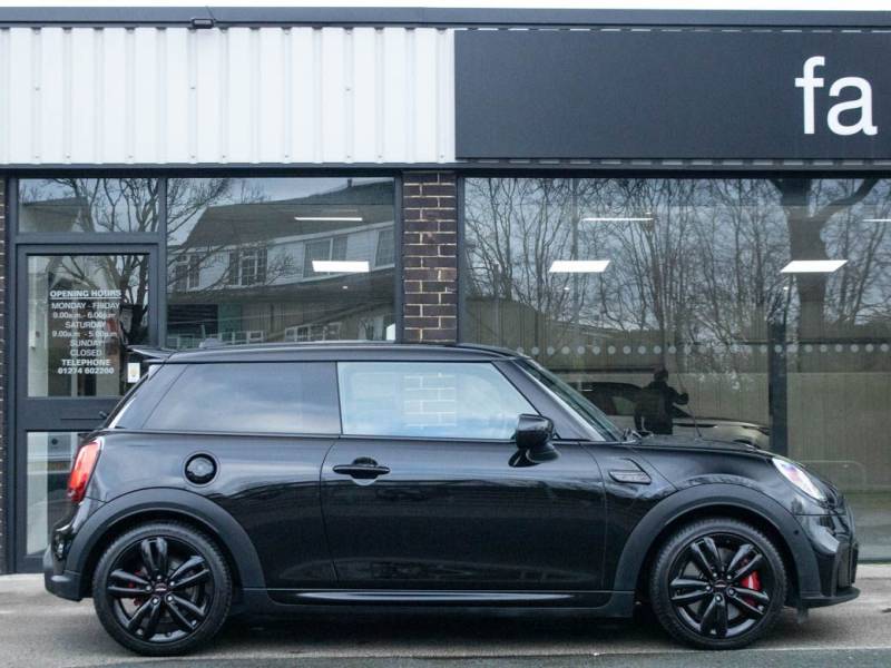 MINI Hatchback   Registered:2022(71)