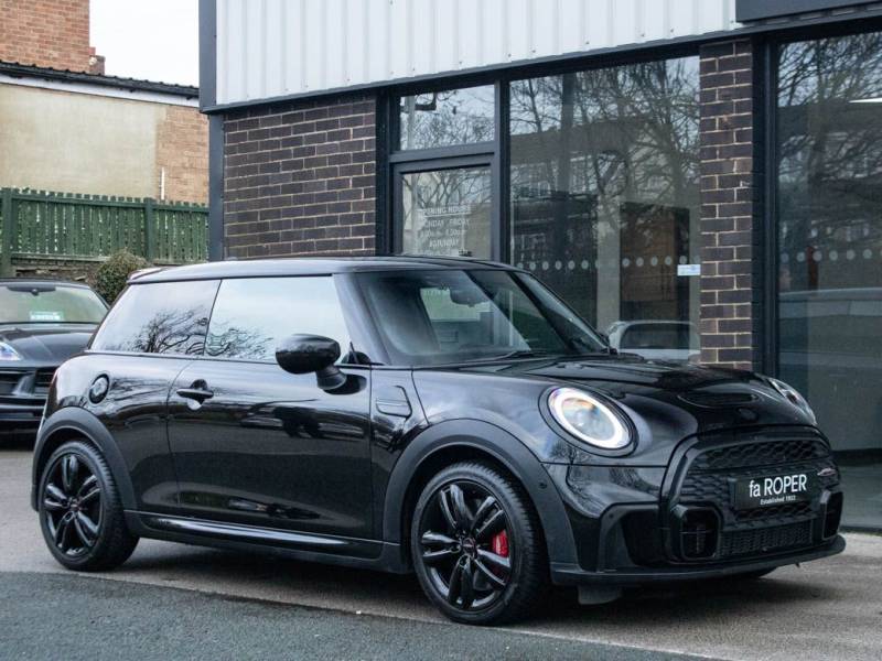 MINI Hatchback   Registered:2022(71)