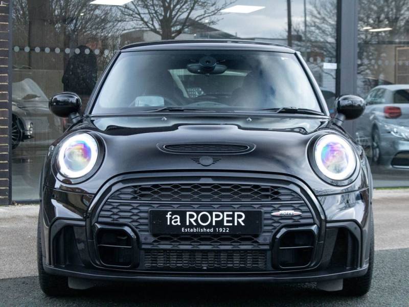 MINI Hatchback   Registered:2022(71)
