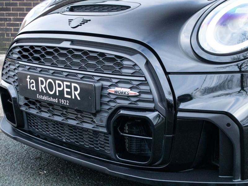 MINI Hatchback   Registered:2022(71)