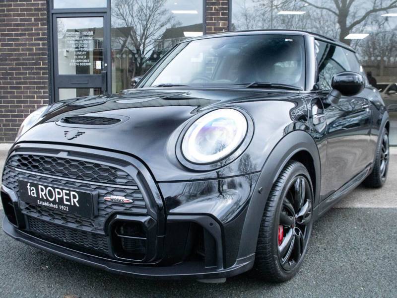 MINI Hatchback   Registered:2022(71)