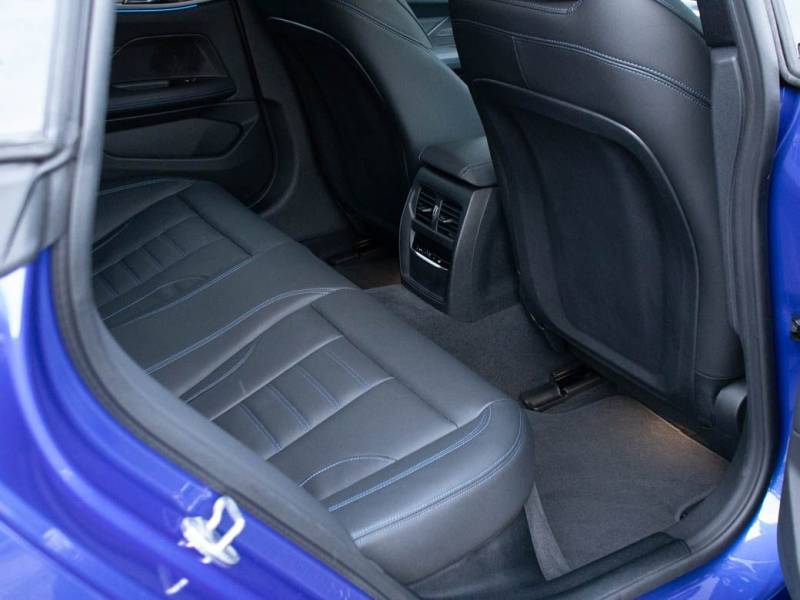 BMW I4   Registered:2022(72)