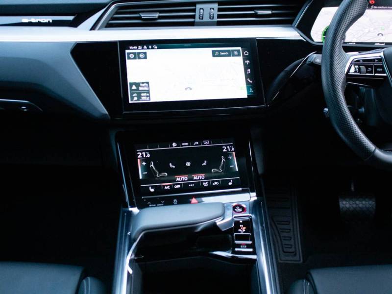 Audi E Tron   Registered:2022(22)