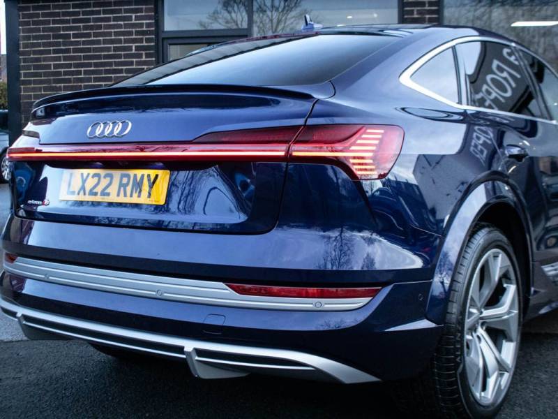 Audi E Tron   Registered:2022(22)