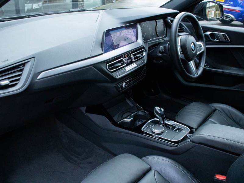BMW 1 Series   Registered:2020(20)