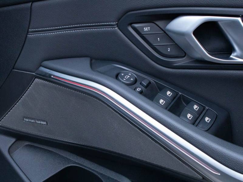 BMW 3 Series   Registered:2020(70)