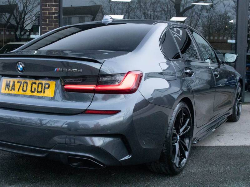 BMW 3 Series   Registered:2020(70)