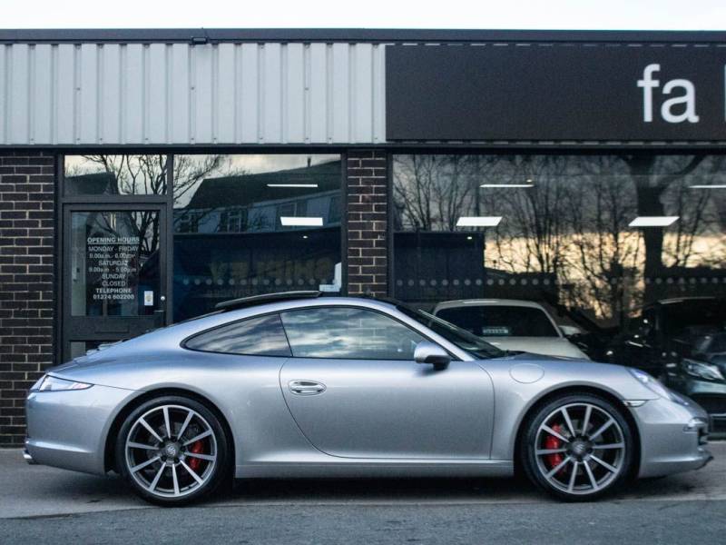 Porsche 911   Registered:2013(63)