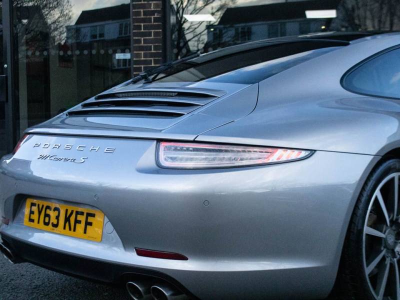 Porsche 911   Registered:2013(63)