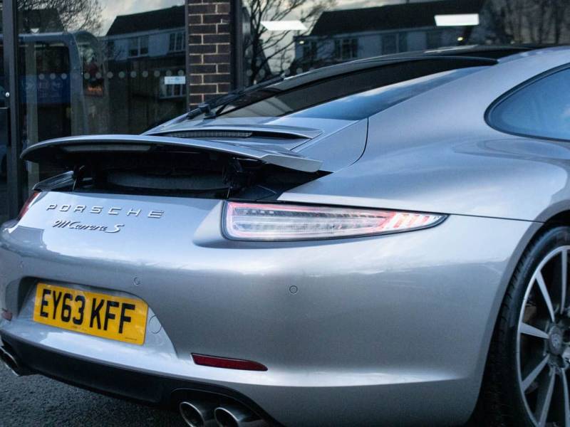 Porsche 911   Registered:2013(63)