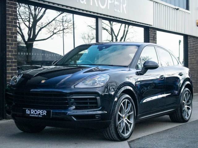 Porsche Cayenne Coupe 3.0 V6 E-Hybrid 4WD Tiptronic S 462ps Coupe Petrol / Electric Hybrid Moonlight Blue Metallic