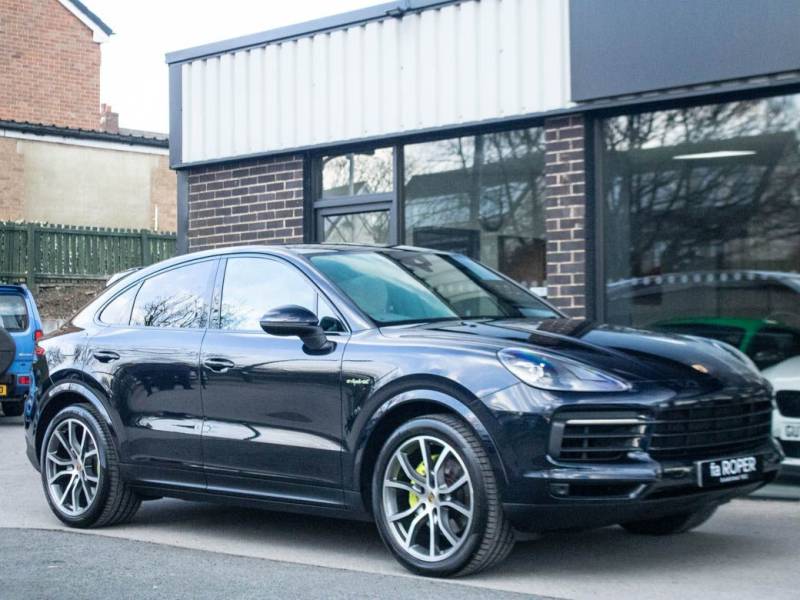 Porsche Cayenne   Registered:2020(70)