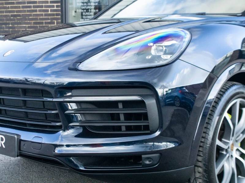Porsche Cayenne   Registered:2020(70)