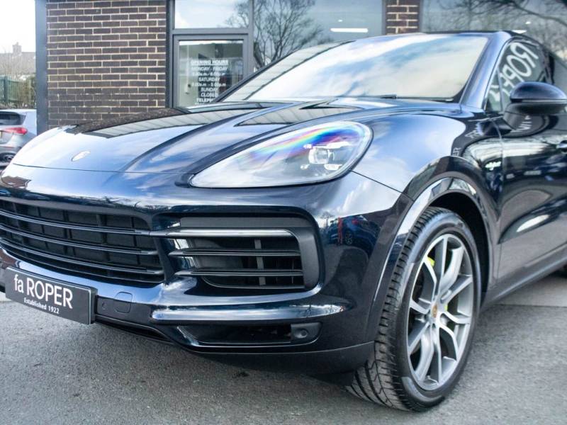 Porsche Cayenne   Registered:2020(70)