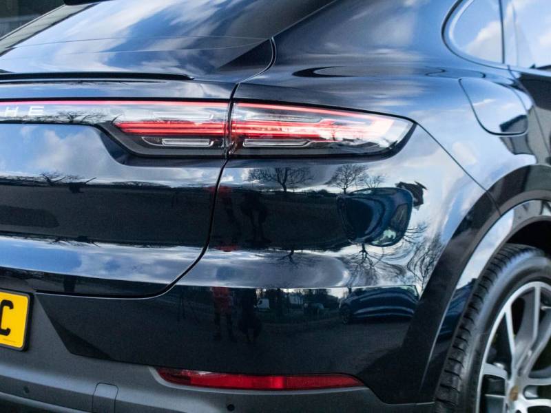 Porsche Cayenne   Registered:2020(70)