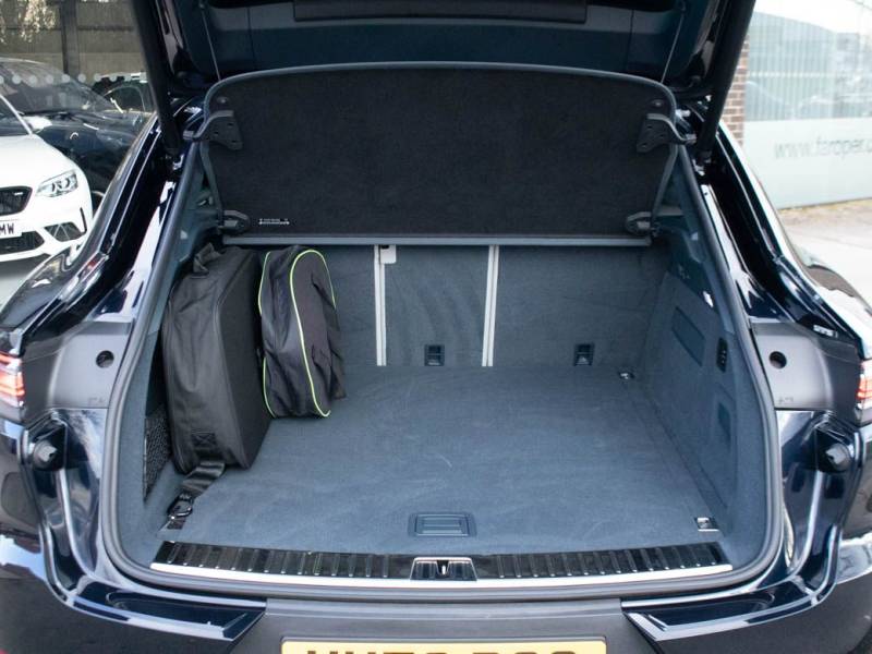 Porsche Cayenne   Registered:2020(70)