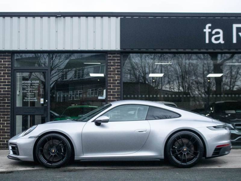 Porsche 911   Registered:2022(22)