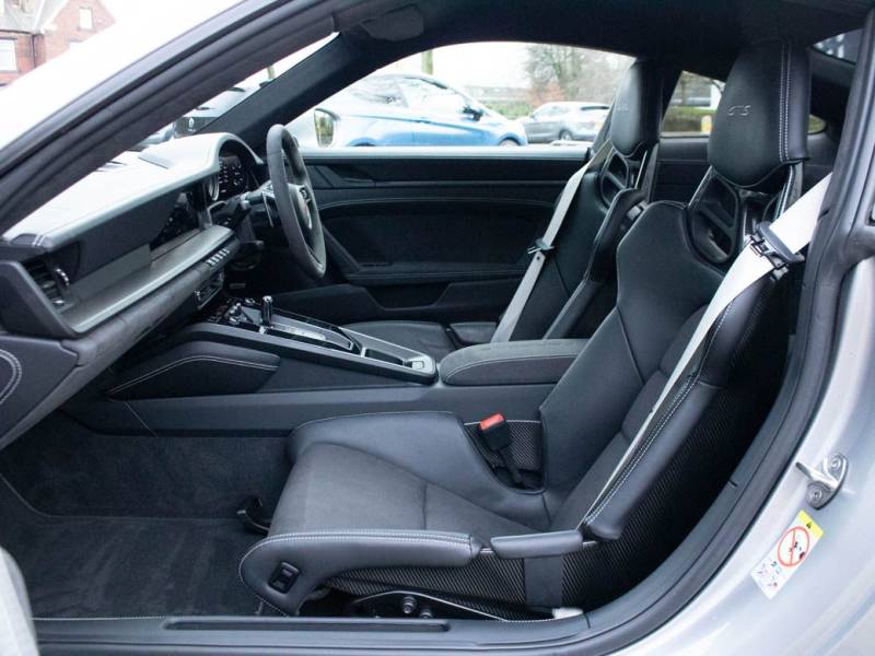 Porsche 911   Registered:2022(22)