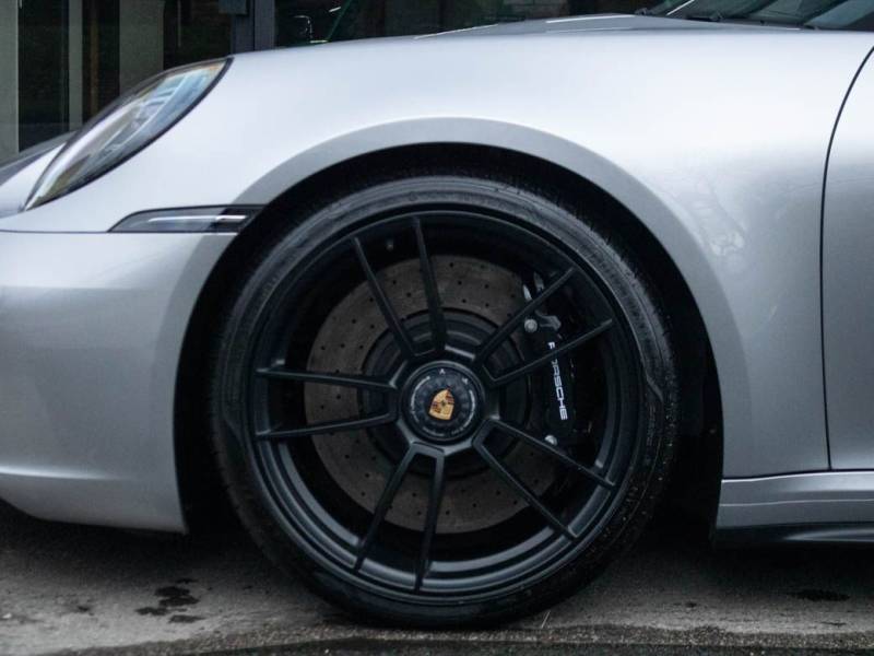 Porsche 911   Registered:2022(22)