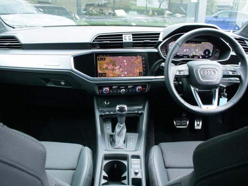 Audi Q3 Sportback   Registered:2022(22)