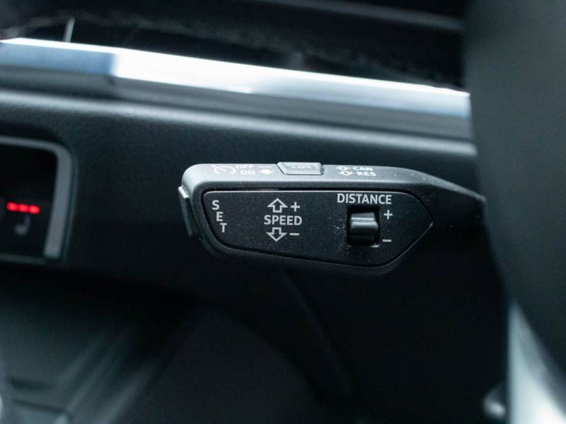 Audi Q3 Sportback   Registered:2022(22)