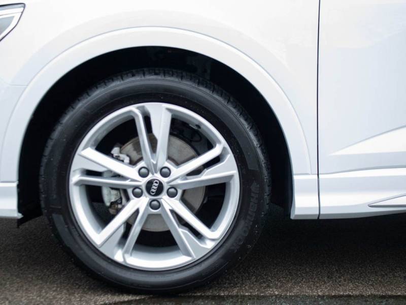 Audi Q3 Sportback   Registered:2022(22)