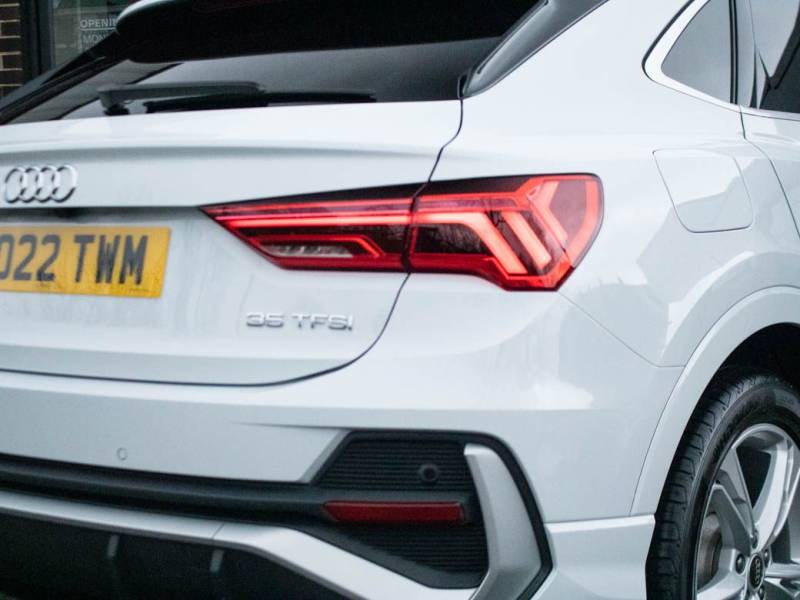 Audi Q3 Sportback   Registered:2022(22)