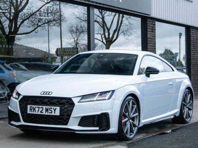 Audi TTS Coupe 50 Black Edition 2.0 TFSI quattro S tronic 320ps Coupe Petrol Glacier White Metallic