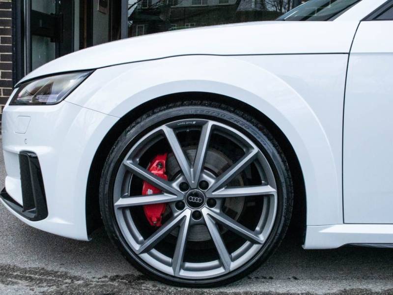 Audi TTS Coupe   Registered:2022(72)