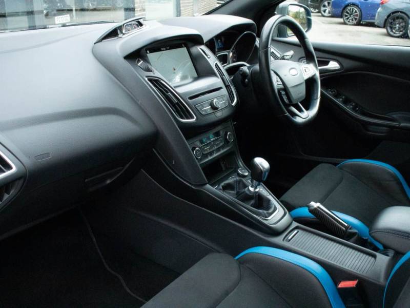 Ford Focus RS   Registered:2018(18)