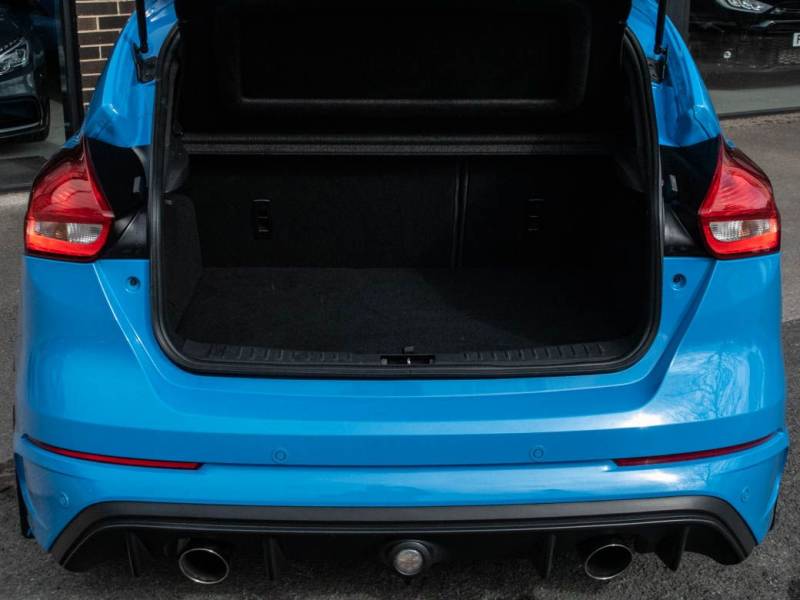 Ford Focus RS   Registered:2018(18)