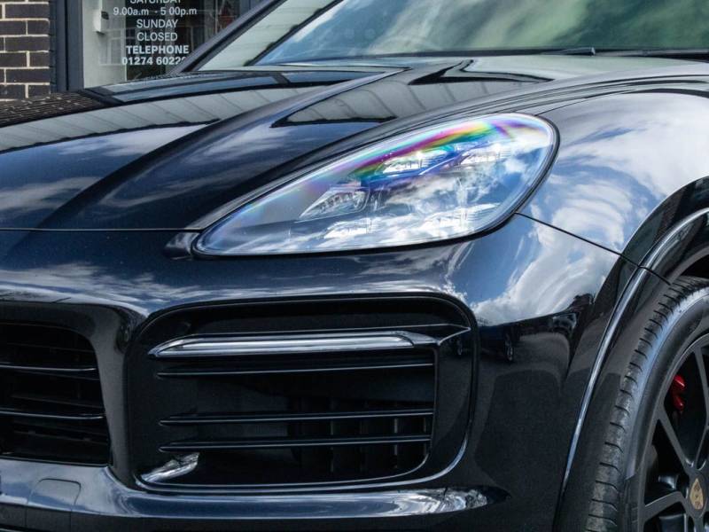 Porsche Cayenne   Registered:2020(70)