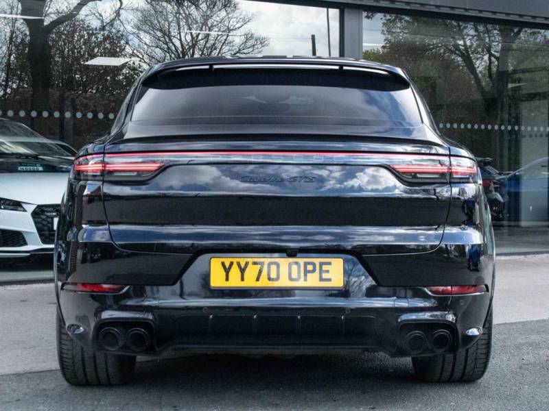 Porsche Cayenne   Registered:2020(70)