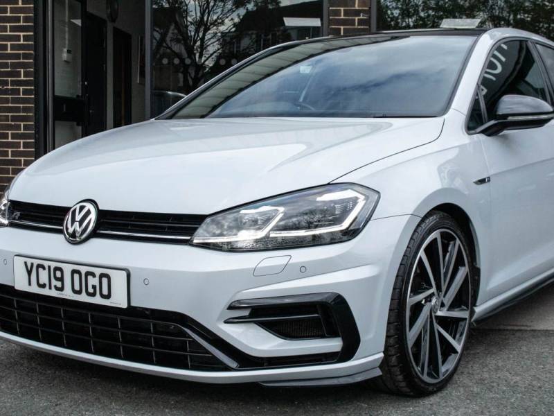 Volkswagen Golf   Registered:2019(19)