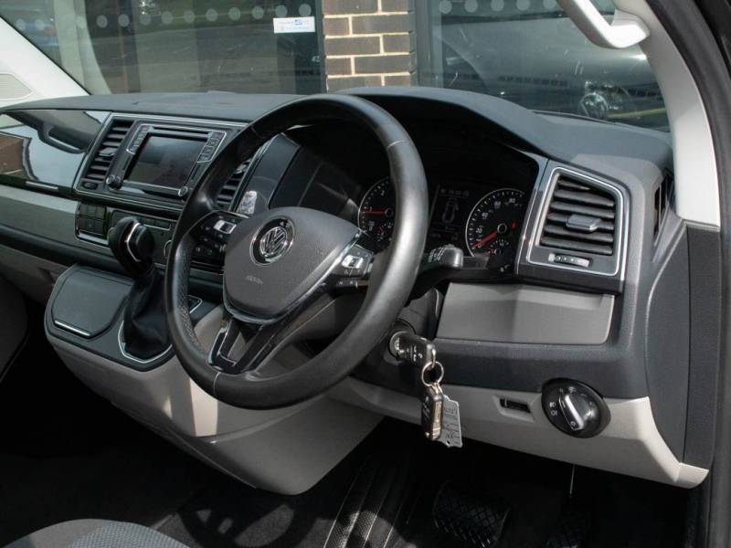 Volkswagen Transporter   Registered:2017(67)