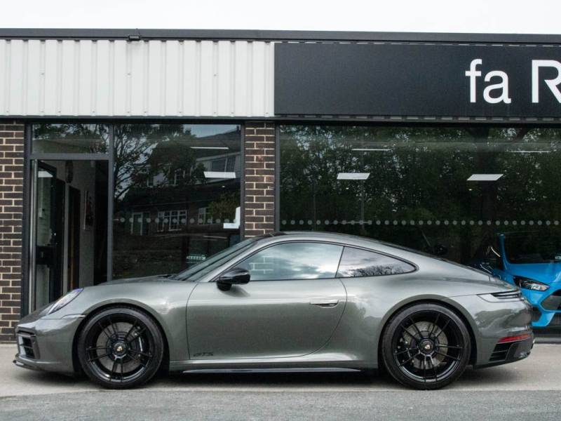 Porsche 911   Registered:2022(22)