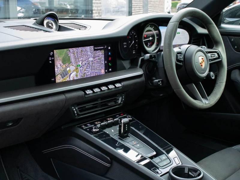 Porsche 911   Registered:2022(22)