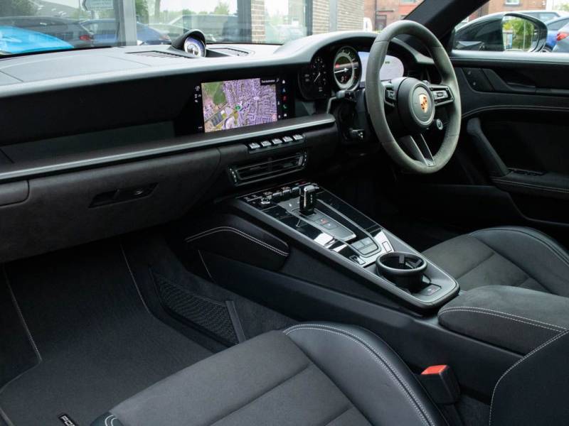 Porsche 911   Registered:2022(22)