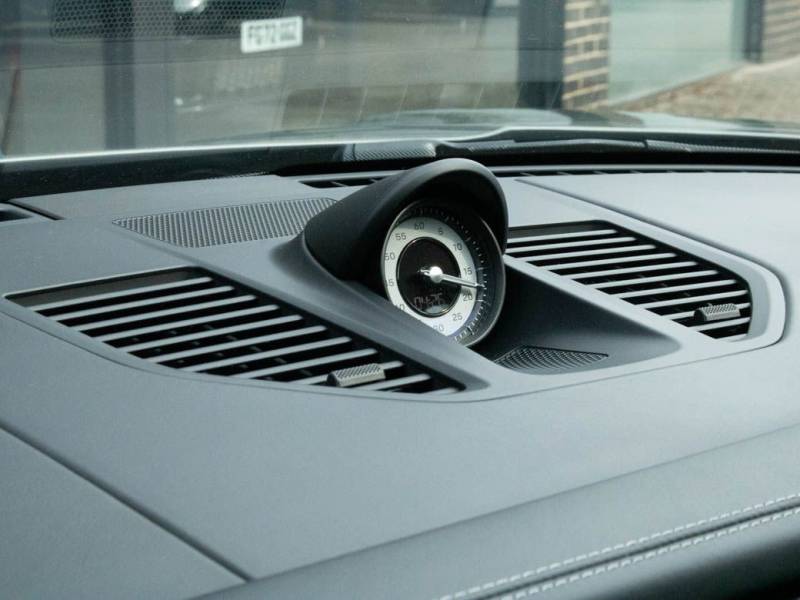 Porsche 911   Registered:2022(22)