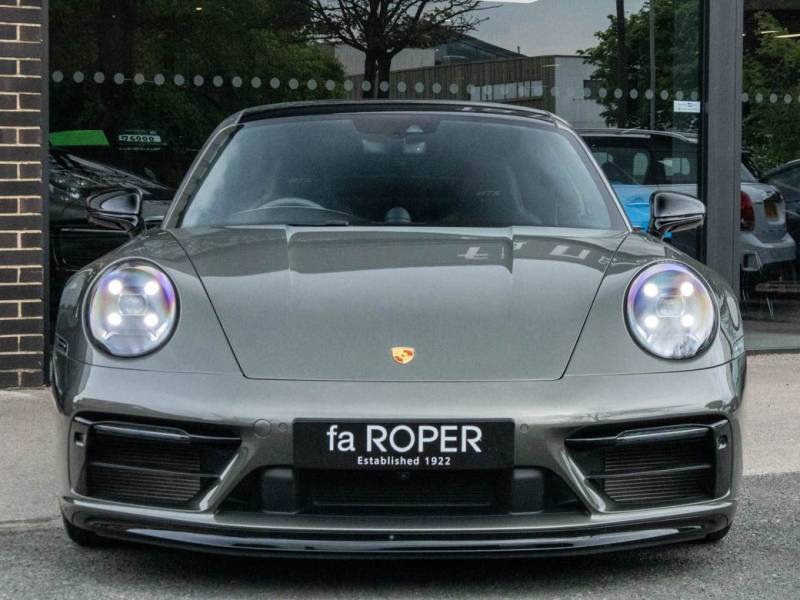 Porsche 911   Registered:2022(22)