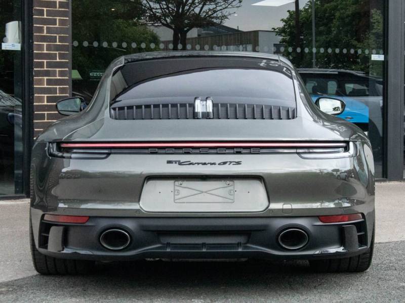 Porsche 911   Registered:2022(22)