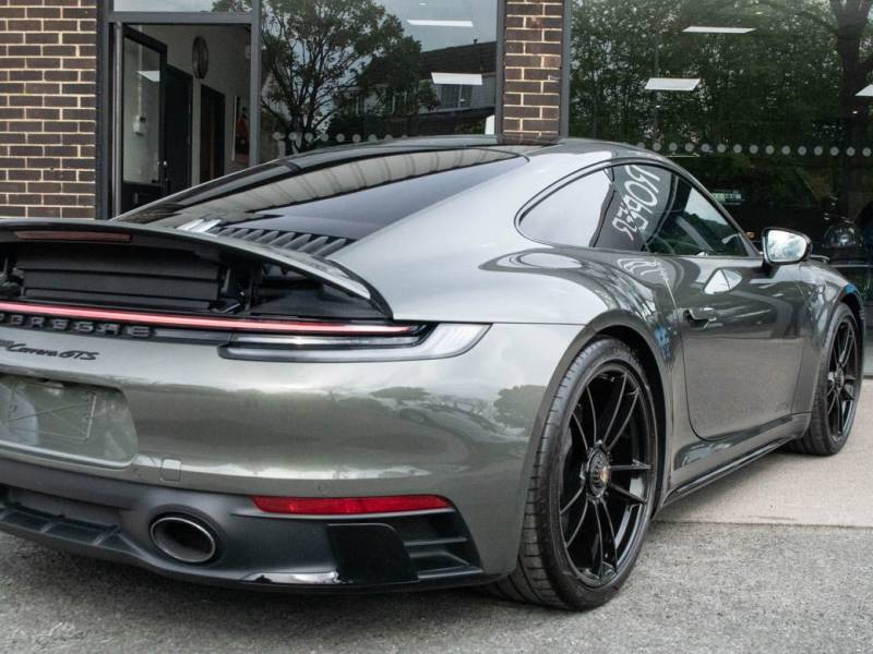 Porsche 911   Registered:2022(22)