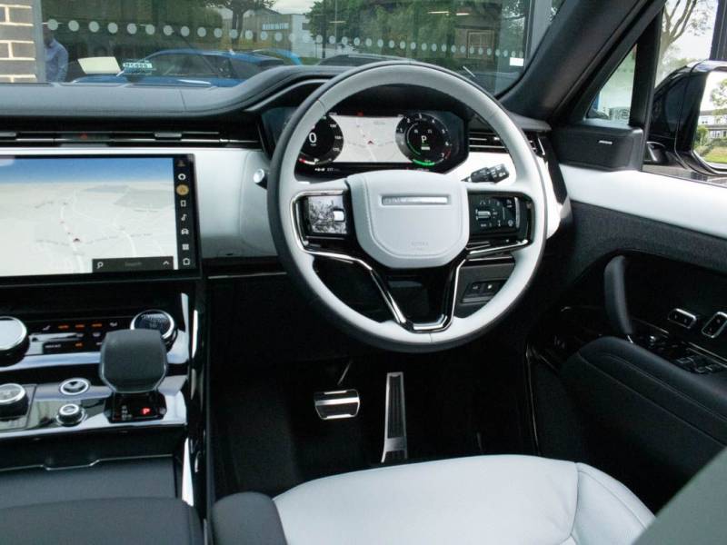 Land Rover Range Rover Sport   Registered:2023(23)