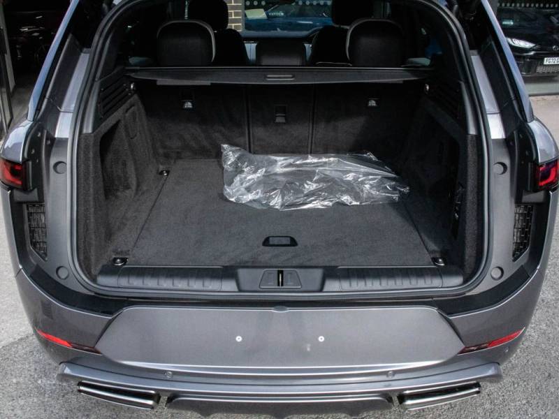 Land Rover Range Rover Sport   Registered:2023(23)