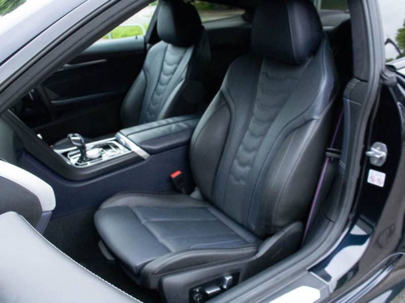 BMW 8 Series   Registered:2018(68)