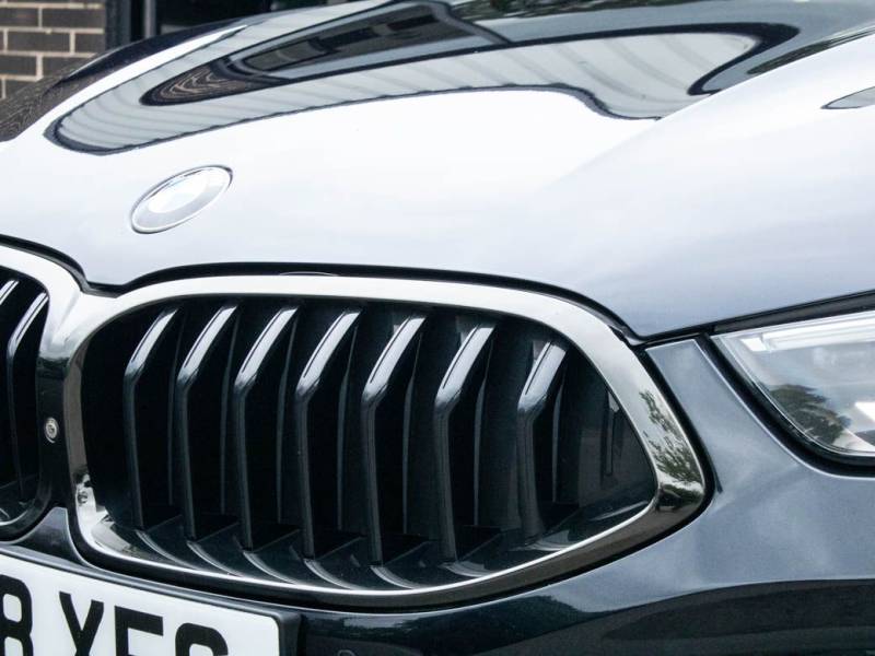 BMW 8 Series   Registered:2018(68)