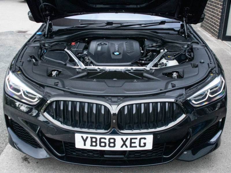 BMW 8 Series   Registered:2018(68)
